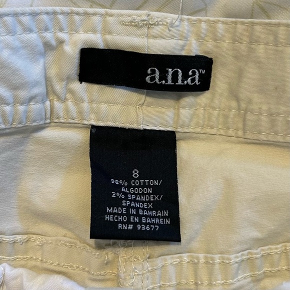 a.n.a Women’s Capris Size 8 - Picture 3 of 4
